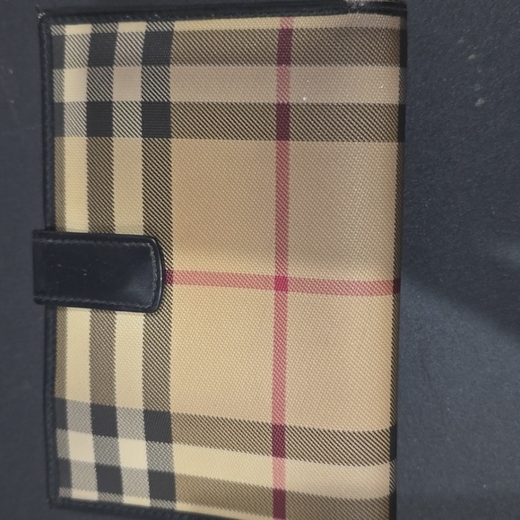 EUC Burberry Wallet - Picture 2 of 14
